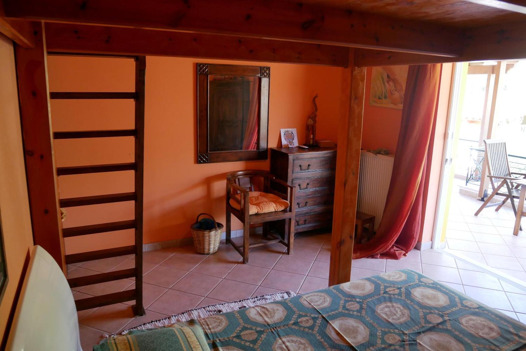 Casa Di Luce Bed & Breakfast Agia Marina  ภายนอก รูปภาพ