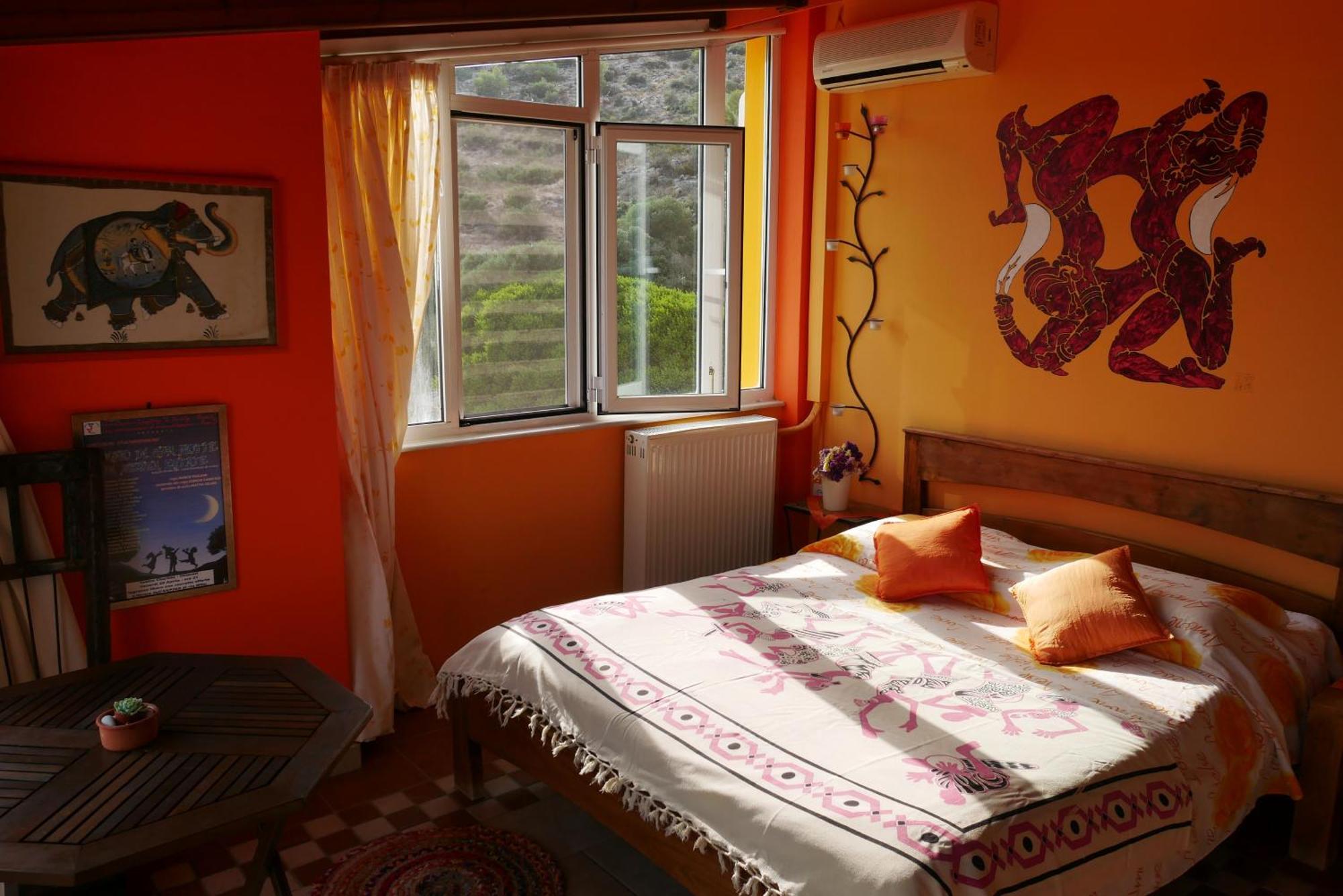 Casa Di Luce Bed & Breakfast Agia Marina  ภายนอก รูปภาพ