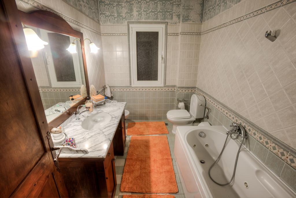 Casa Di Luce Bed & Breakfast Agia Marina  ภายนอก รูปภาพ