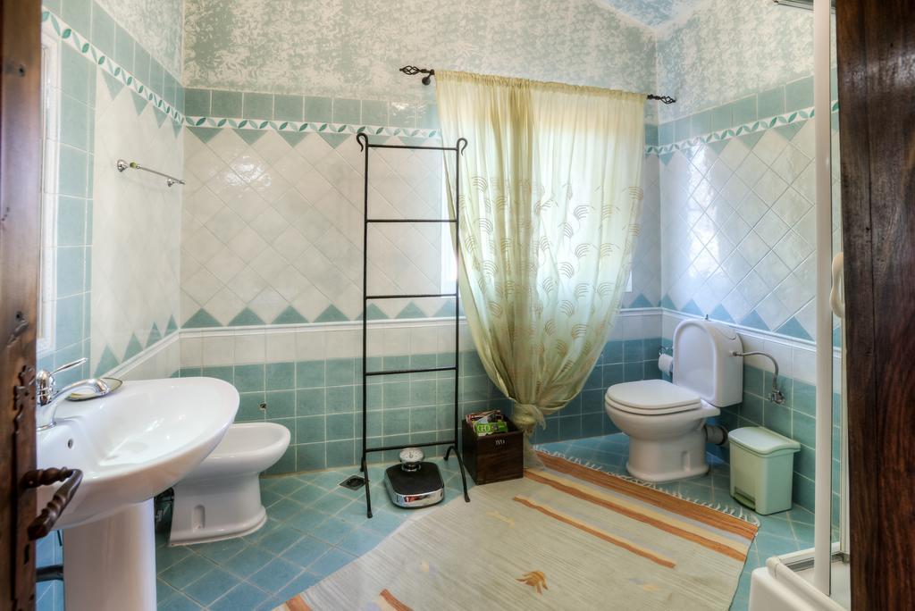 Casa Di Luce Bed & Breakfast Agia Marina  ภายนอก รูปภาพ